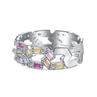Anillo de plata con patrón de cadena geométrica