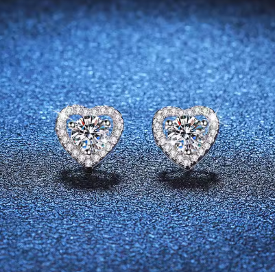 Factory Wholesale Heart Shape Round Brilliant Cut Sparkling Moissanite 925 Sterling Silver 1 Carat Moissanite Necklace for Women