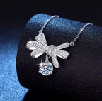 Fine Jewelry Light Luxury Bow Shaped 2Carat Moissanite Pendant 925 Sterling Silver 18K Gold Plated Moissanite Necklace for Women