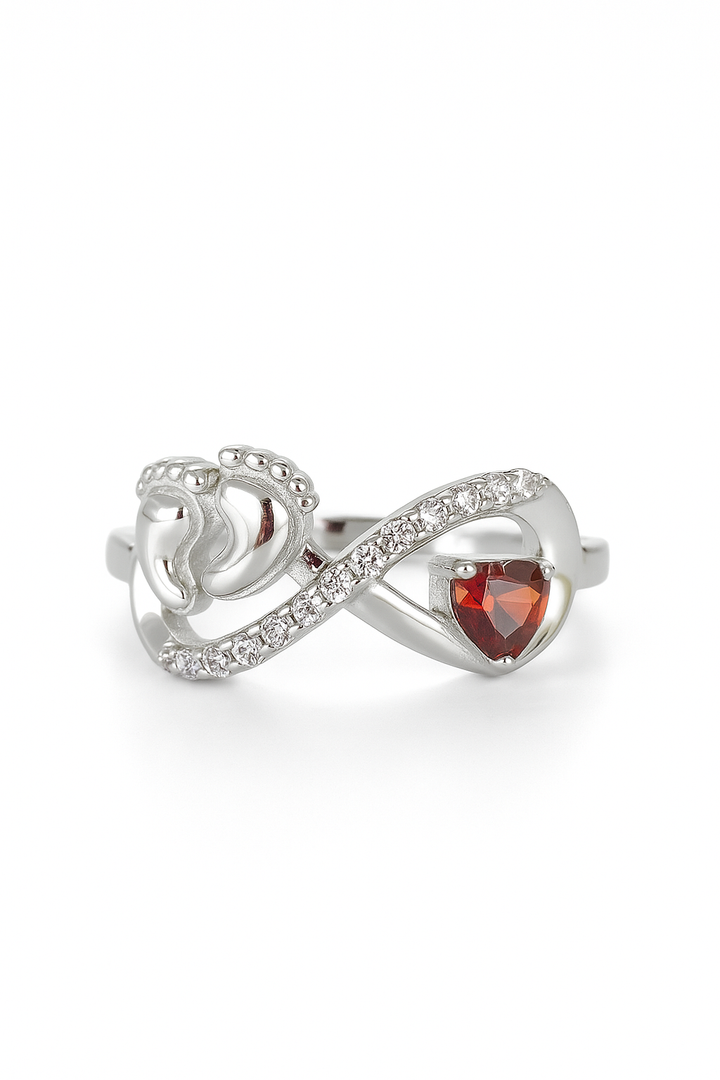 Anillo de plata con huellas de amor de madre