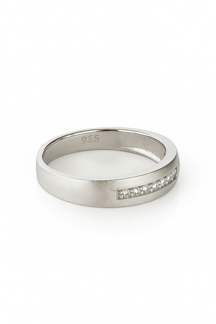 Solitaire Zircon Ring in Sterling Silver