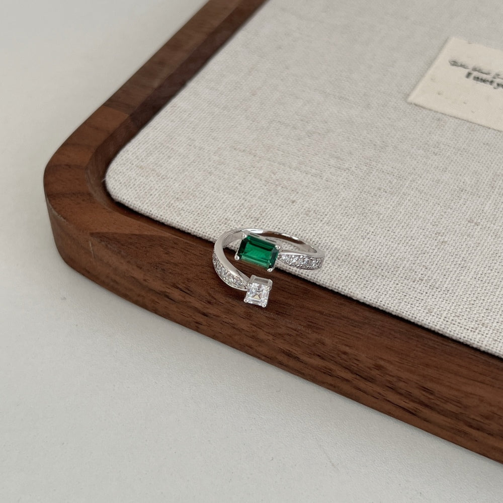 Rectangular And Circle Cut Gems Curving Silver Ring
