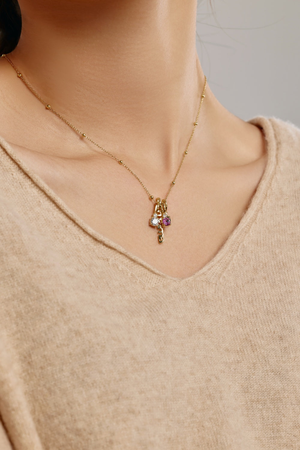 "mama" Beaded Charm Necklace