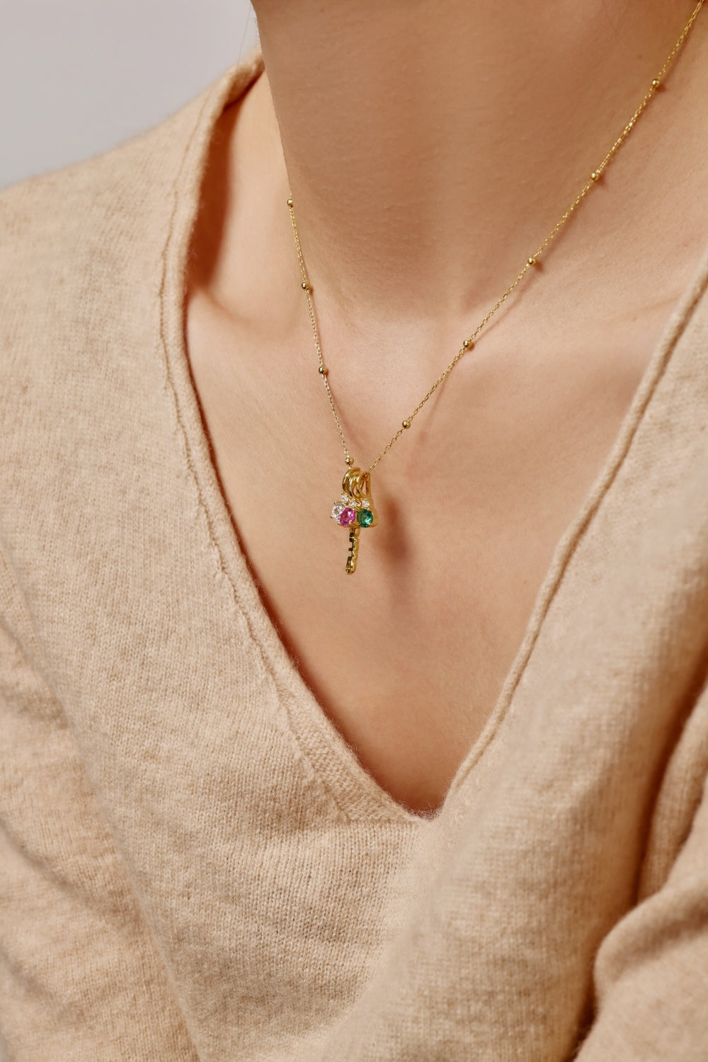 "mama" Beaded Charm Necklace