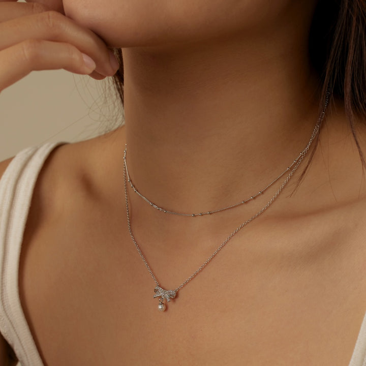 Bow & Pearl Wrapping Silver Necklace