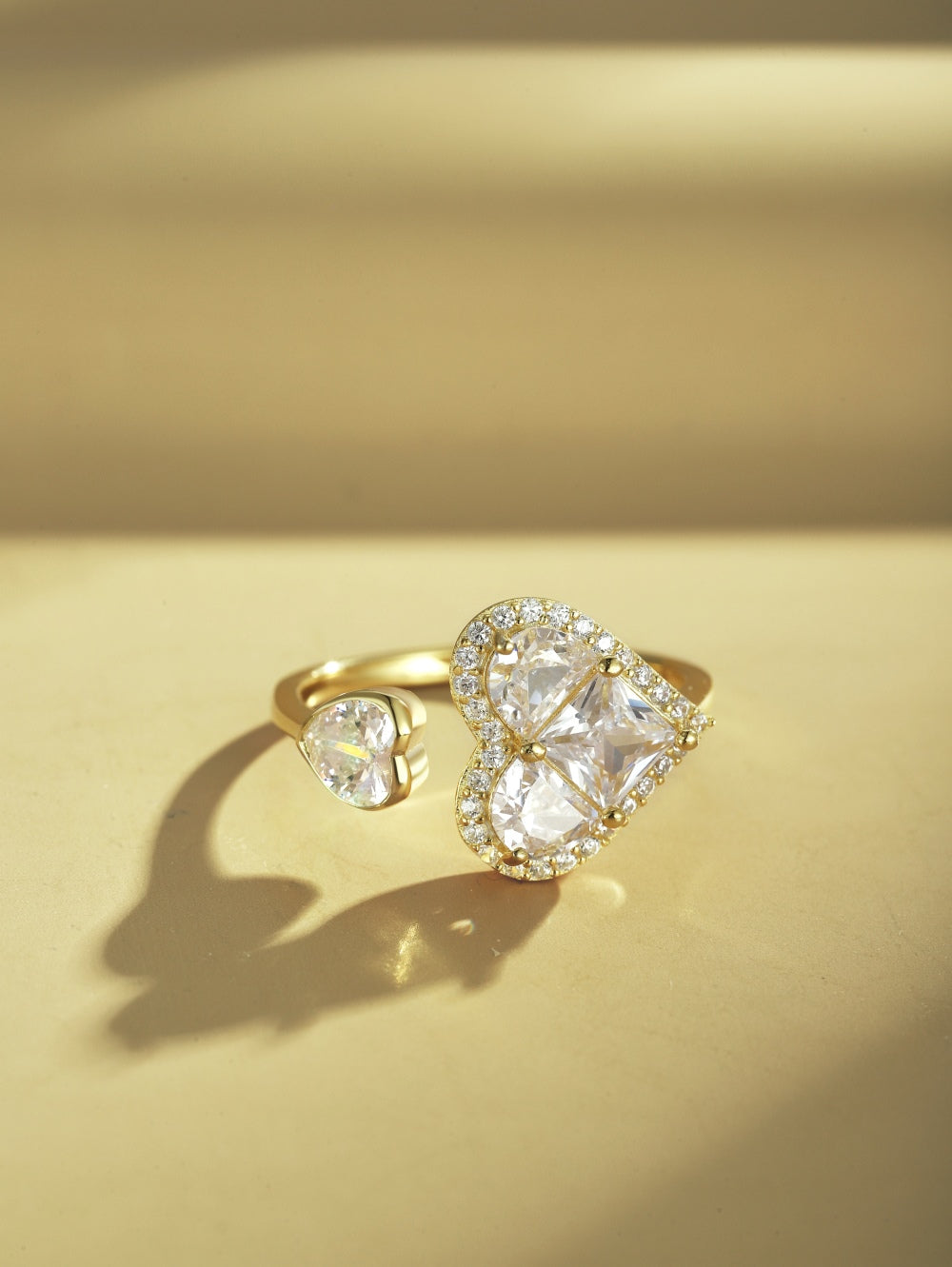 Wrapping Hearts Gold Ring