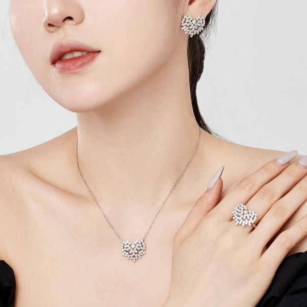 Silver Heart Pendant necklace