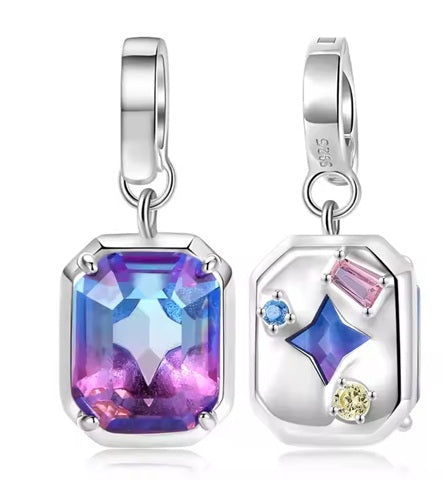 Colgante cuadrado con circonita de fantasía